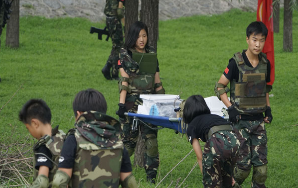 軍旅夏令營(yíng)