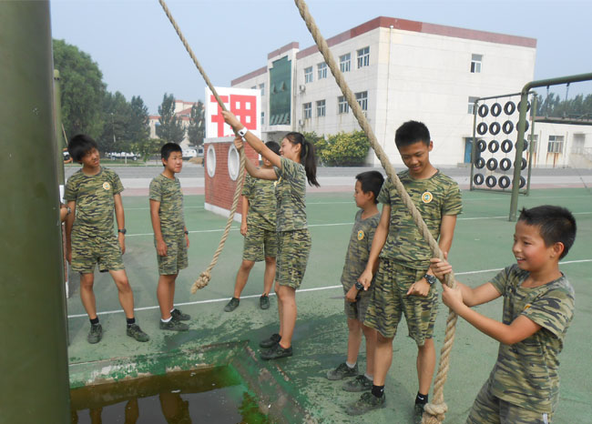 軍旅夏令營(yíng)