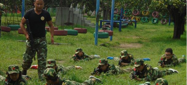 軍事夏令營僅僅是軍訓(xùn)的活動(dòng)嗎？