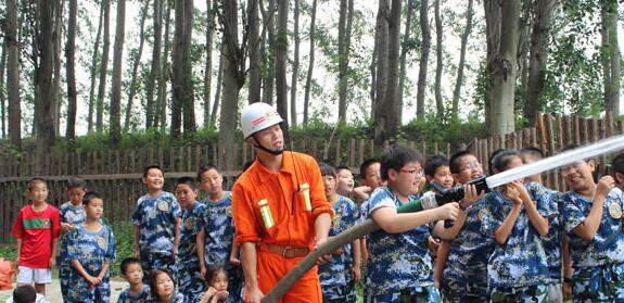 軍事夏令營可以改掉青少年的壞習(xí)慣嗎？