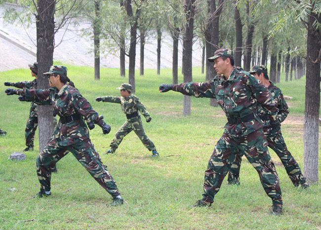 優(yōu)質(zhì)的軍旅夏令營機構(gòu)應(yīng)具備怎樣的品質(zhì)？